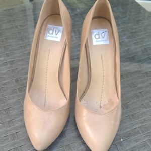 Size 10 nude heels